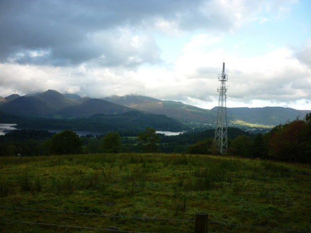 The communications mast near The Great Wood