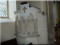 Holy Trinity, Bishop Sutton: pulpit