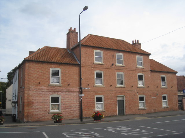Premises on the corner of Market Place and Newark Road, Tuxford