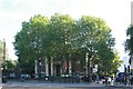 St John at Bethnal Green, Bethnal Green Road