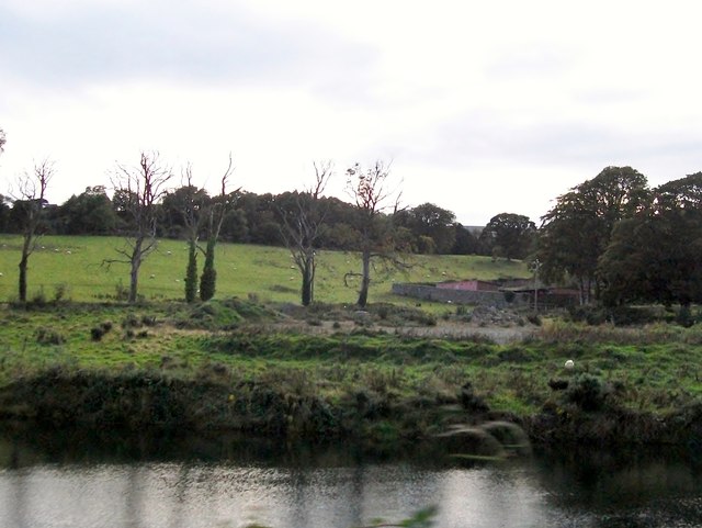 Pond along side the R173