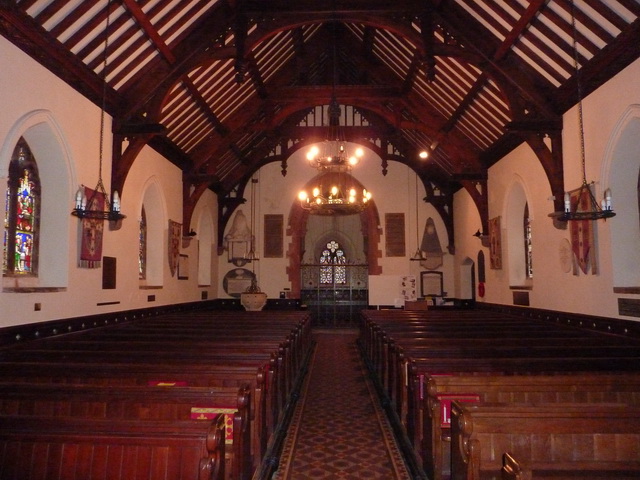 St Paul's Church, Irton, Interior