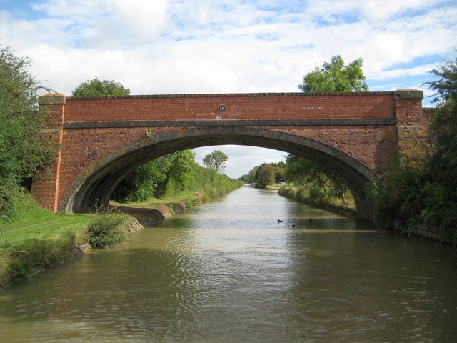 Oxford Canal: Bridge Number 77 & the Barby Straight