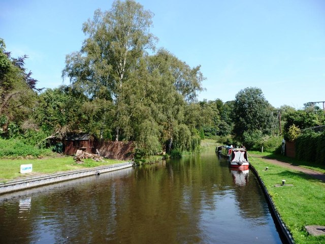 Moorings below Kinver Lock © Christine Johnstone cc-by-sa/2.0 ...