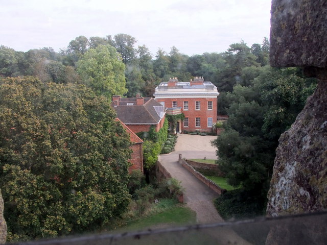 Queen Anne Mansion, Hedingham Castle
