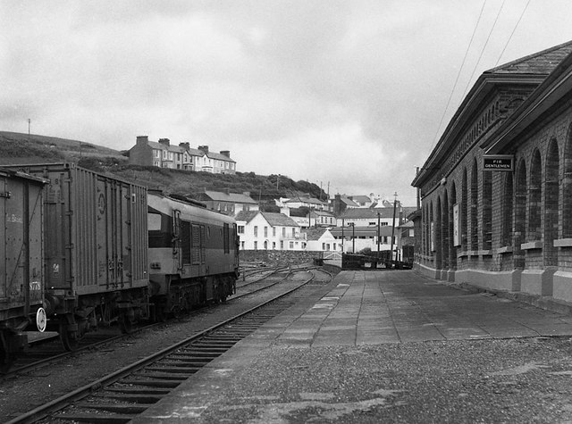 Youghal railway station - 3