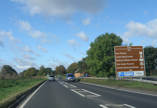 A1079 toward York © Martin Dawes :: Geograph Britain and Ireland