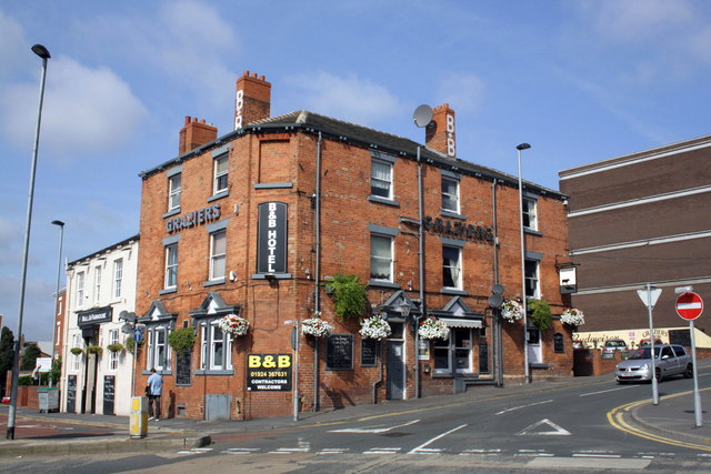 Graziers B&B Hotel, Market Street © Roger Templeman cc-by-sa/2.0 ...