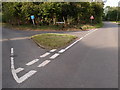 Grass traffic island, Yardley Hastings