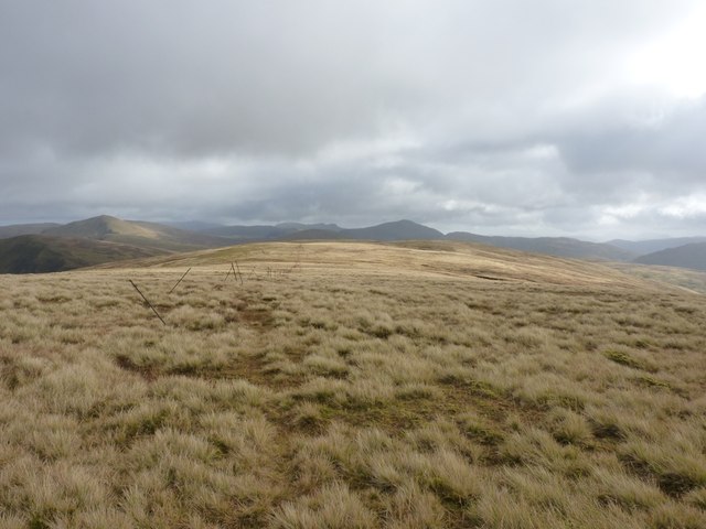Along the SE ridge of Meall Buidhe