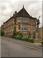 Hadfield Library and War Memorial