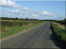 TF0510 : Minor road heading east out of Belmesthorpe by JThomas