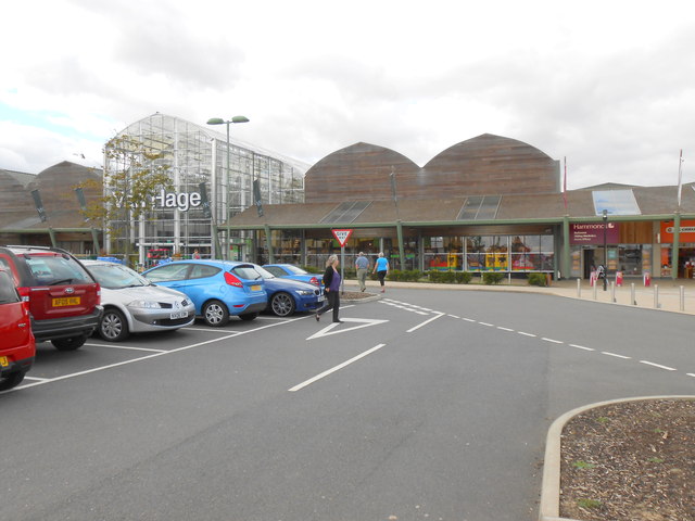 Peterborough Garden Park Retail Centre © Nigel Mykura cc-by-sa/2.0 ...