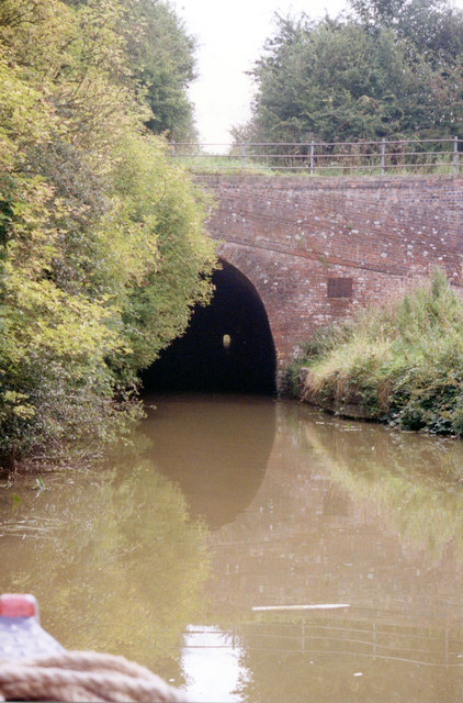 Saddington Tunnel Grand Union Canal... © Jo and Steve Turner cc-by-sa/2 ...