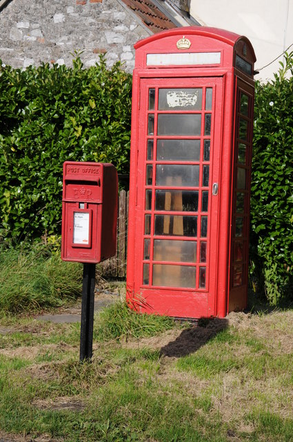 Telephone box and post box © Philip Halling cc-by-sa/2.0 :: Geograph ...