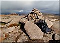 NJ0104 : The summit cairn of Cnap Coire na Spreidhe by Walter Baxter