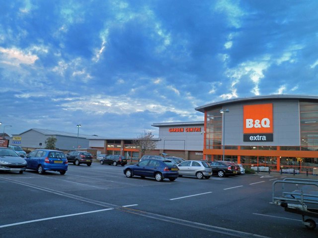 B&Q Extra Store Grimsby © Steve Fareham :: Geograph Britain And Ireland