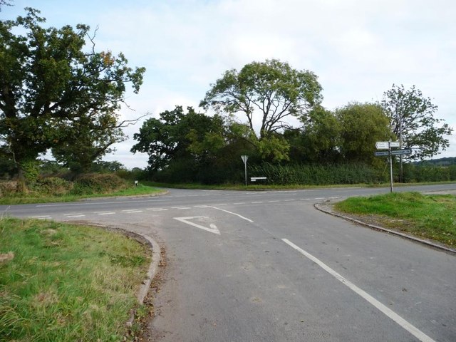 Crossroads at the 136 metre spot height