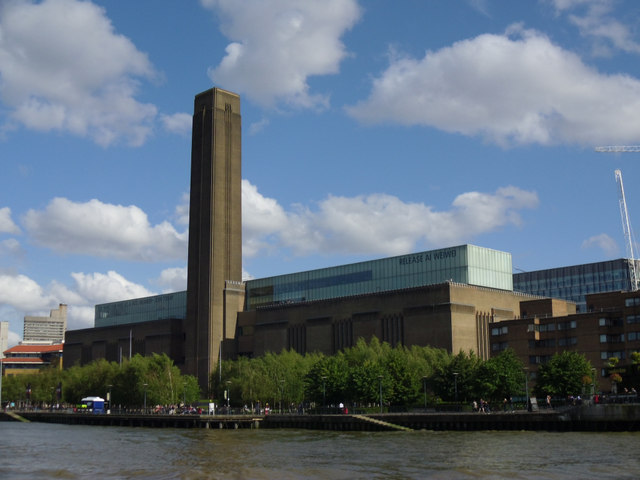 Tate Modern seen from the River Thames © Graham Robson :: Geograph ...