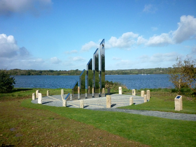 Diamond Jubilee Sundial, Roadford Lake © John Sparshatt cc-by-sa/2.0 ...