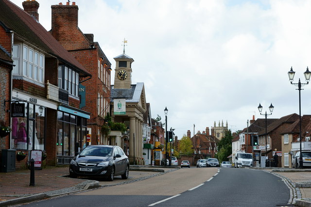 High Street, Botley, Hampshire © Peter Trimming :: Geograph Britain and ...