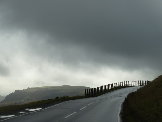 Above Fochriw on the road to Deri