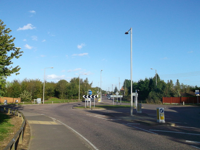 Roundabout On Linford Road © David Anstiss :: Geograph Britain And Ireland