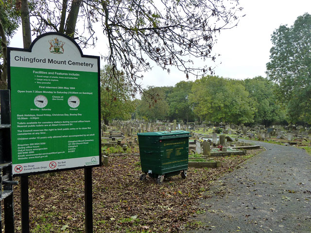 Chingford Mount Cemetery \u00a9 Robin Webster :: Geograph Britain and Ireland