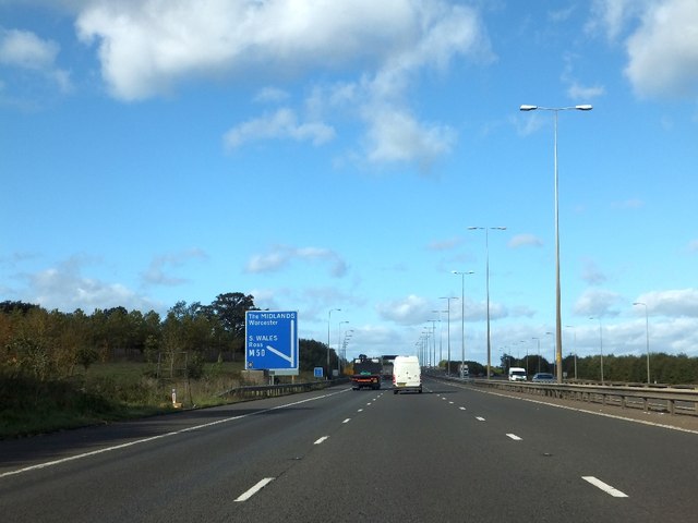 Sign for M5 to M50 junction © David Smith cc-by-sa/2.0 :: Geograph ...