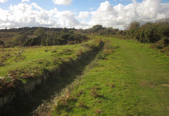 Plymouth Leat / Drake's Leat © Derek Harper cc-by-sa/2.0 :: Geograph ...