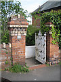 Gate pillars and gate, 38 Higher Brimley