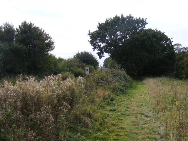 Footpath to North Entrance