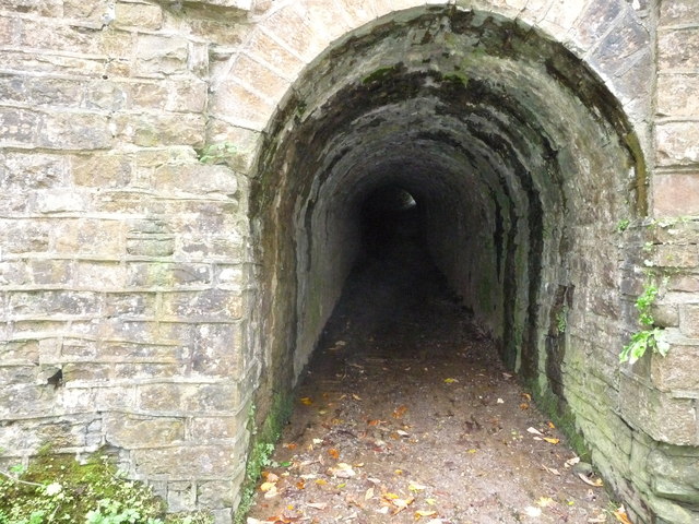 Tunnel under the Mon. & Brec. canal at... © Jeremy Bolwell cc-by-sa/2.0 ...