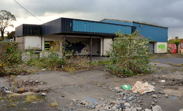 Disused buildings, Dundonald (1)