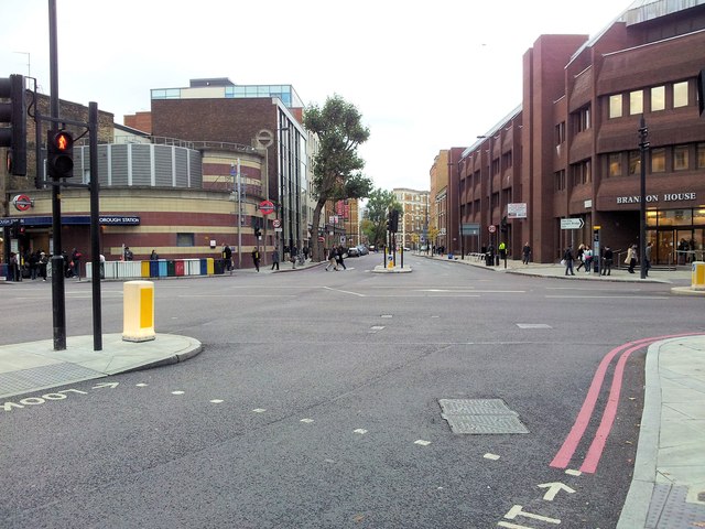 Junction of Marshalsea Road and Borough High Street