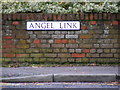 Angel Link sign