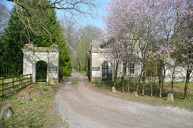 Barnard Gate © Graham Horn Cc-by-sa 2.0 :: Geograph Britain And Ireland