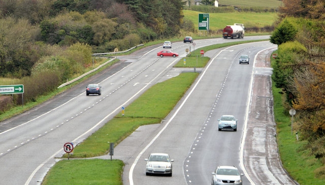 Central reservation gaps, Dromore bypass