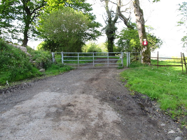 Gate at the top end of Glencairn Road