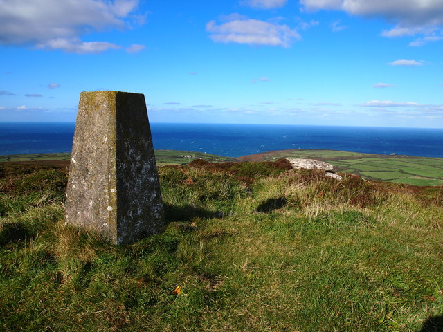 Trig Point Trendrine Hill Chris Andrews Cc By Sa Geograph Britain And Ireland