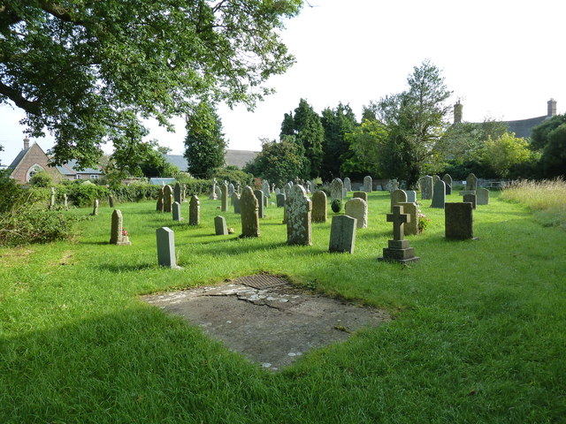 St Michael, Owermoigne: Churchyard (1) © Basher Eyre Cc-by-sa 2.0 