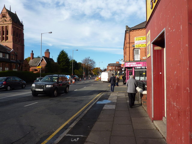 Smithdown Road, shops and traffic