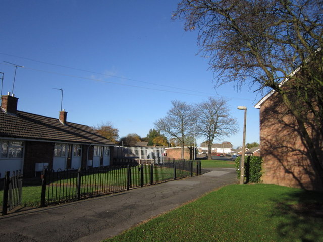 Phoenix Close off Savoy Road, Hull © Ian S cc-by-sa/2.0 :: Geograph ...