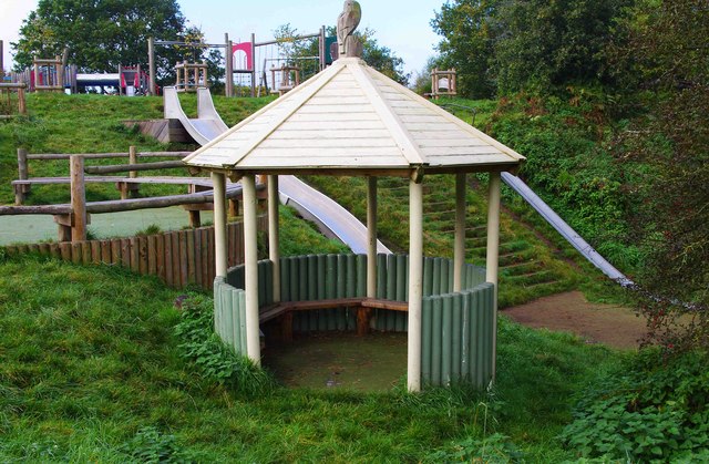 Circular shelter in Natural Play Area, Cookley Playing Fields, Cookley