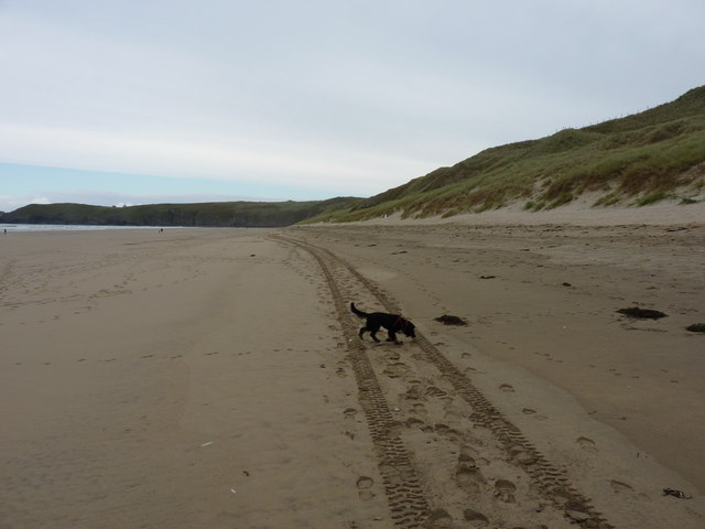 Near the high tide mark on Perran Beach © Richard Law cc-by-sa/2.0 ...