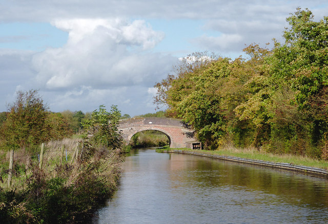 Llangollen Canal west of Ravensmoor,... © Roger D Kidd :: Geograph ...