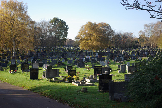 Bulwell (Northern) Cemetery © Stephen McKay cc-by-sa/2.0 :: Geograph ...