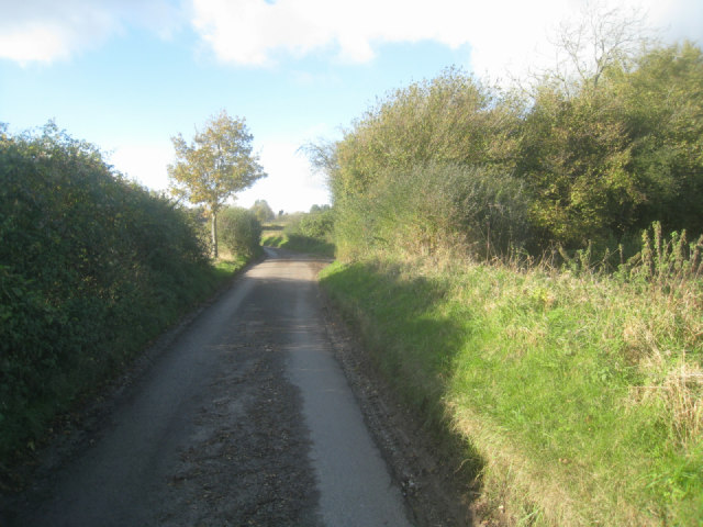 Lane to Upper Wootton or A339