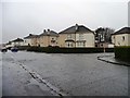 Non-identical semis, Shettleston