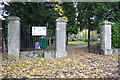 Entrance to Wolvercote Cemetery from Five Mile Drive